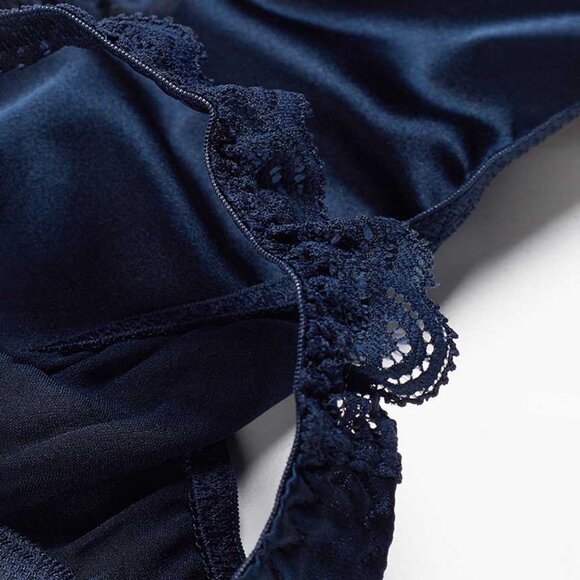 Intimissimi Silk and Lace String in Intense Blue - Picture 4 of 7